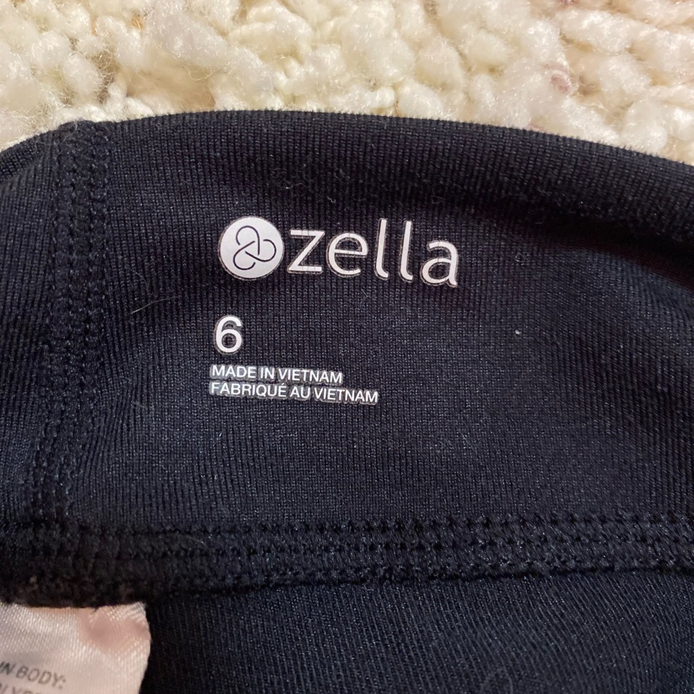Zella size 6 black leggings